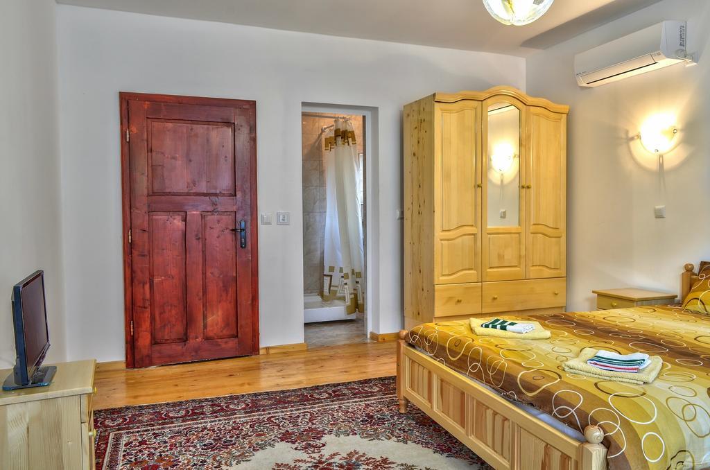 Guest House Joji Saparewa Banja Zimmer foto